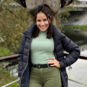 Meet your Posher, Jessi lins